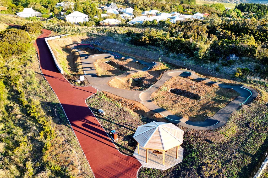 La pumptrack du Tampon est enfin ouverte à la Réunion !