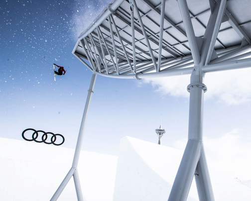 Freeski Pro im Sprung bei den Audi Nines 2019 ini Sölden
