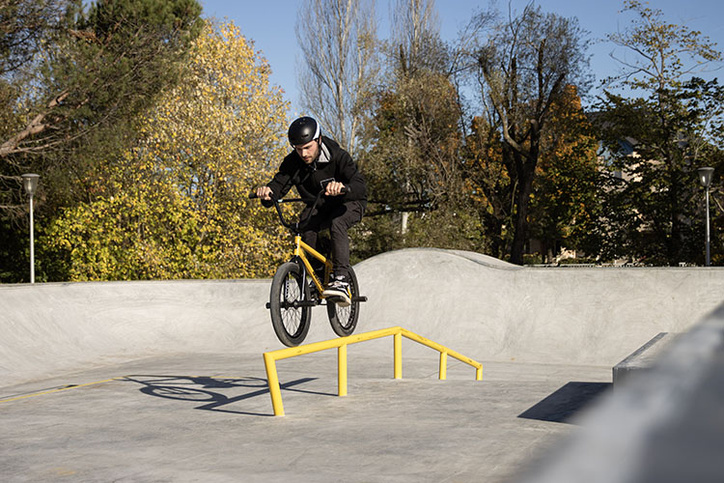Biker on rail at Skate- and Pumptrack Tarbes