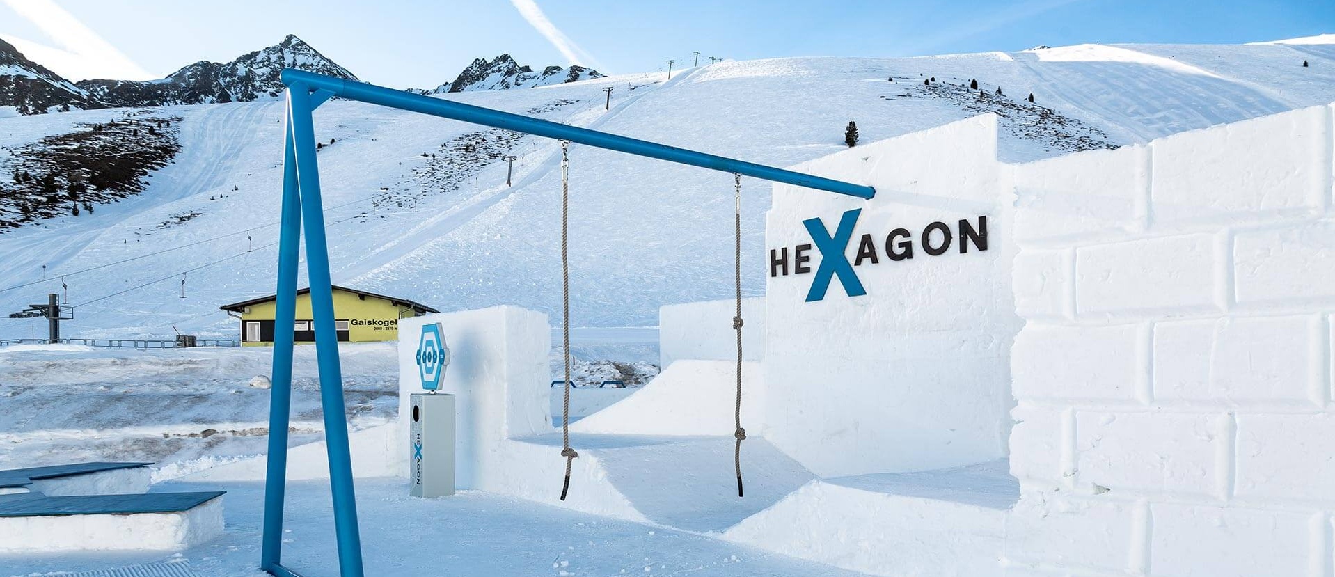 Detail of the Hexagon with swinging ropes