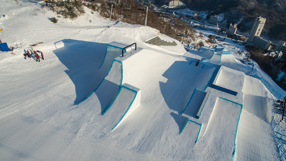 Aufbau von oben mit Blick ins Tal