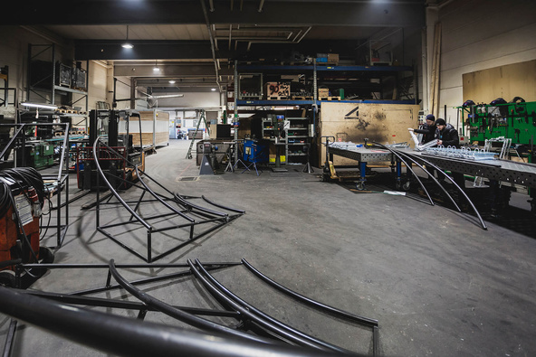 Workshop of manufacture of Schneestern with obstacles