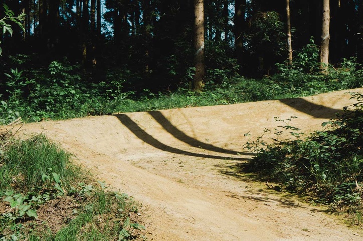 Mountainbike Trail im Wald