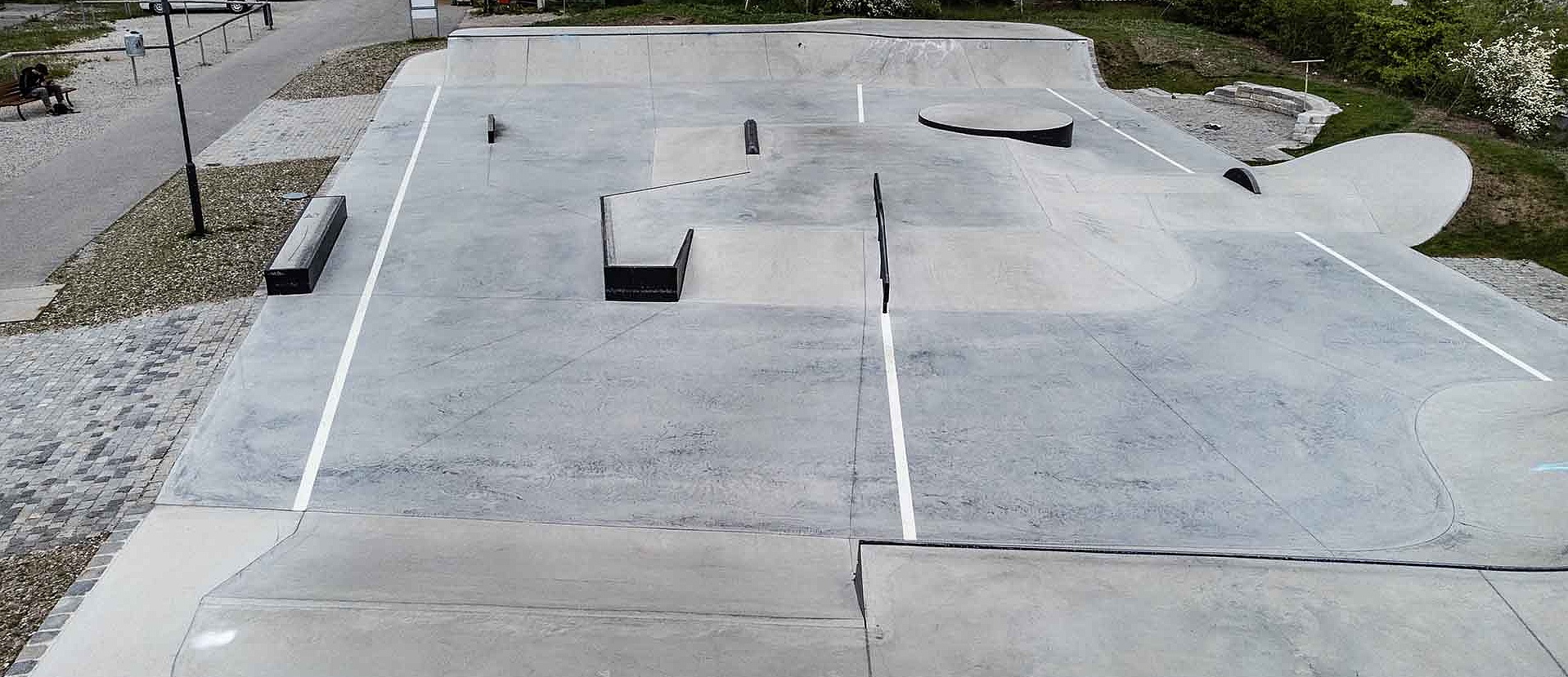 Close-up of the concrete obstacles at Murnau skatepark