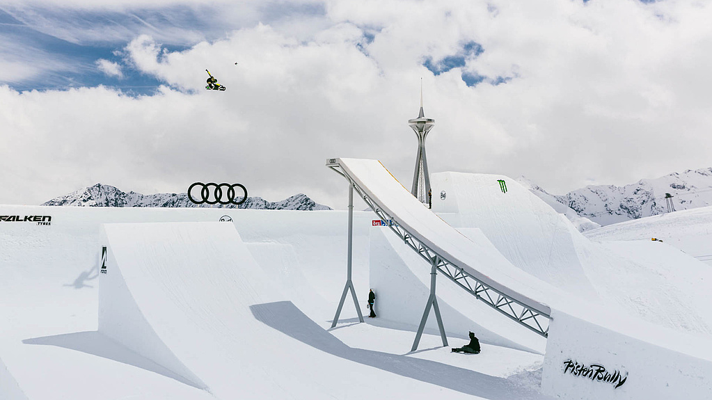 Freeski Pro im Sprung Audi Nines 2019 in Sölden