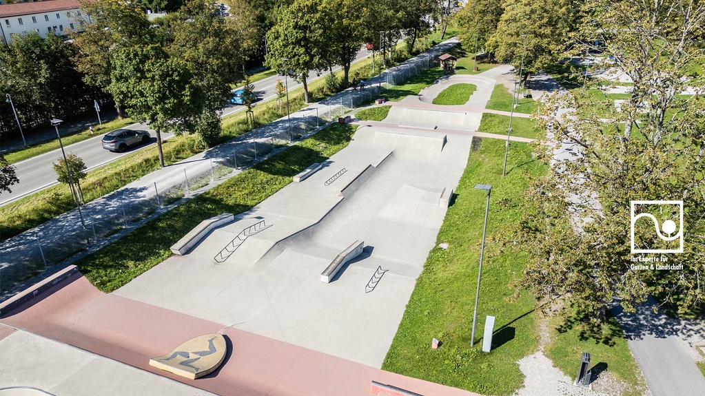Skatepark Füssen with a view of the wheel track