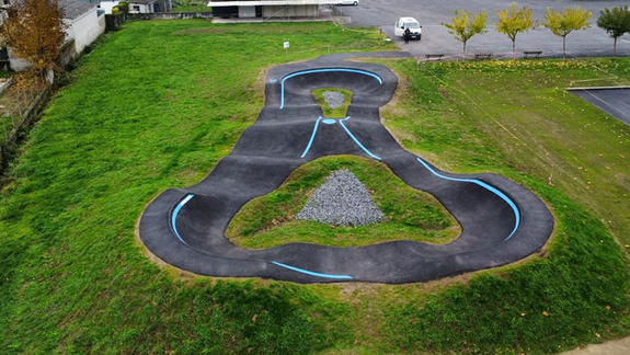 Image de drone du pumptrack de Bénéjacq
